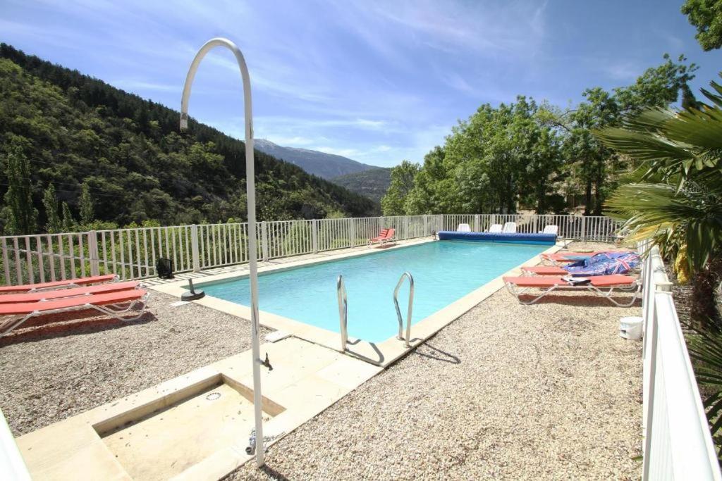 Les Chambres D'Hotes Du Mas Face Au Ventoux Plaisians 外观 照片